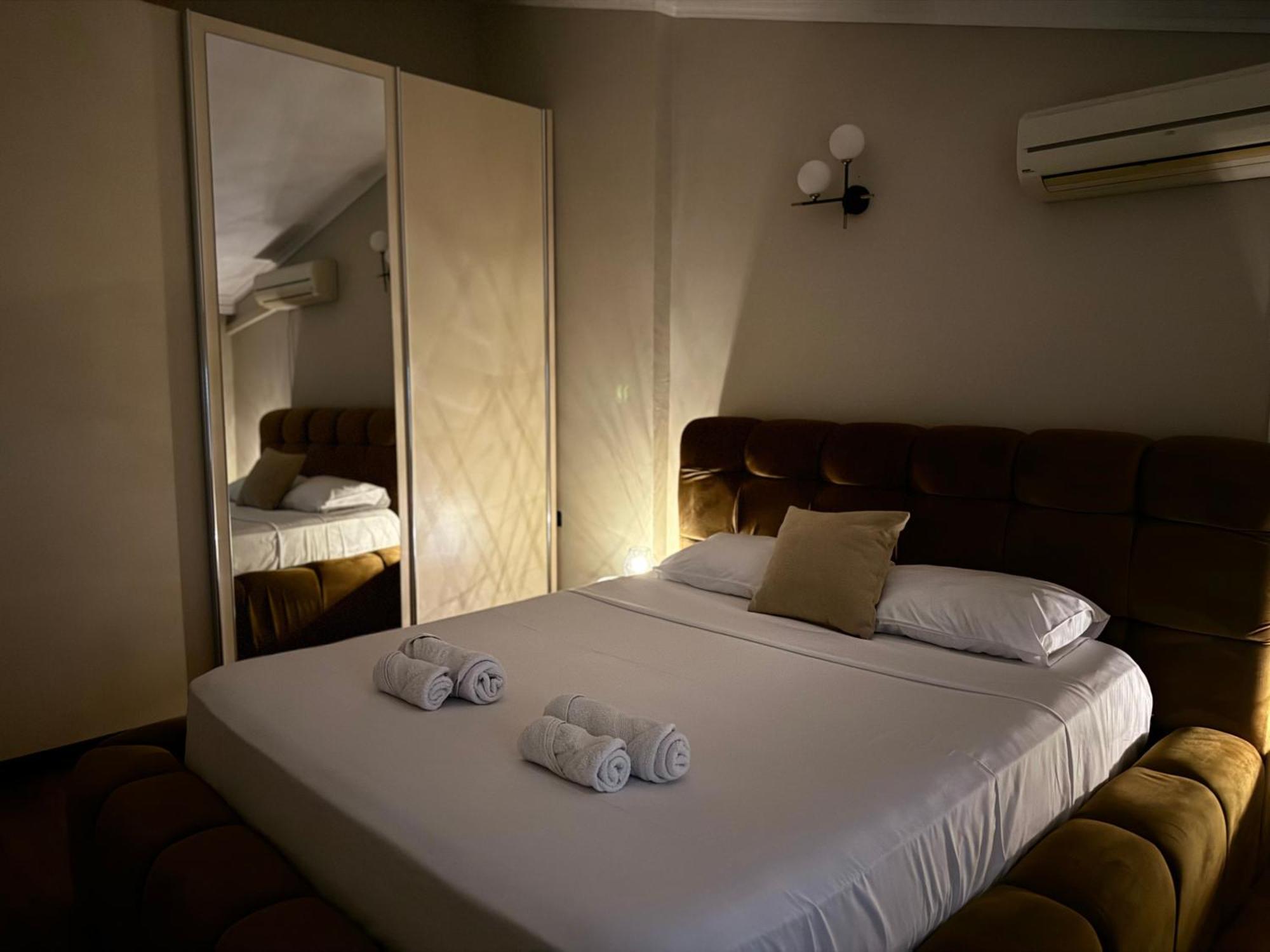 Golden Dublex Tirana Apartman Kültér fotó