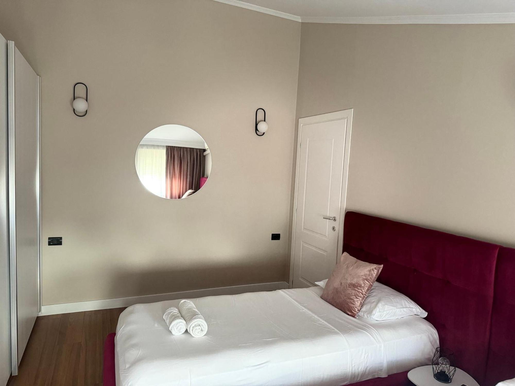 Golden Dublex Tirana Apartman Kültér fotó